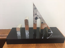 Carica l'immagine nel visualizzatore di Gallery, Scultura Logo Toscano placcato in Argento